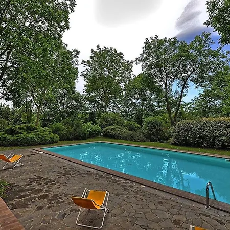 Sleeps 2 Centeno